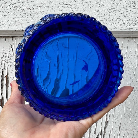 Vintage Blue Glass Crown Vase Trinket Holder - Picture 6 of 6